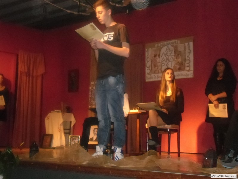 ... ώρισαν και φυλάγουν Θερμοπύλες.